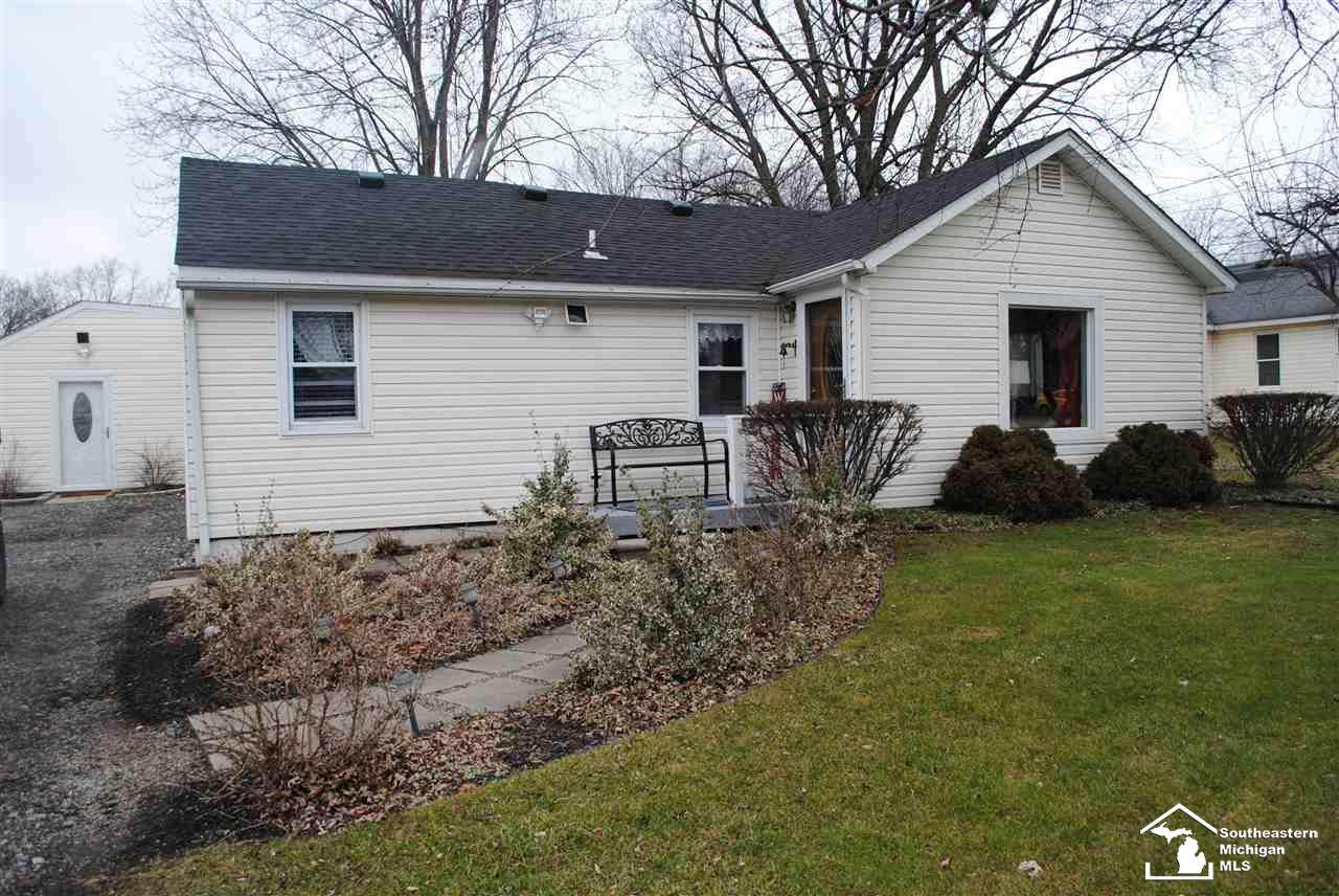 3012 1st St - Photo 1