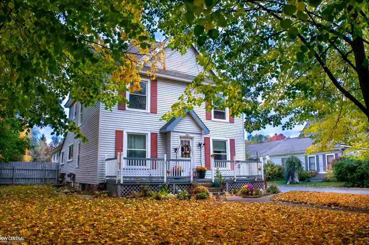 99 East St - Photo 1
