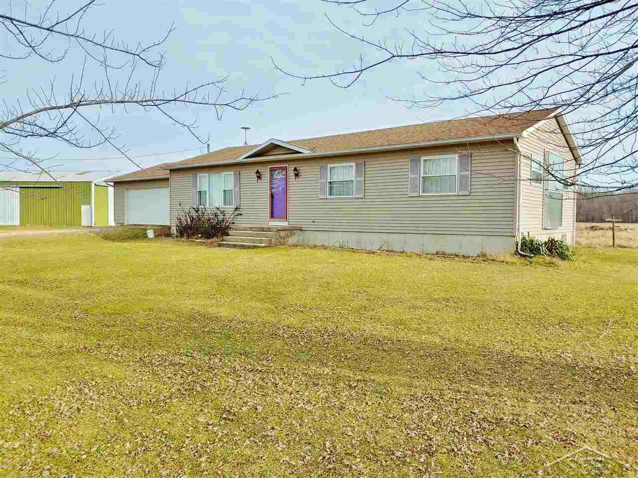 2289 Barry - Photo 1