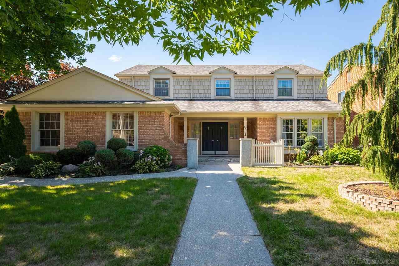 851 Briarcliff - Photo 1