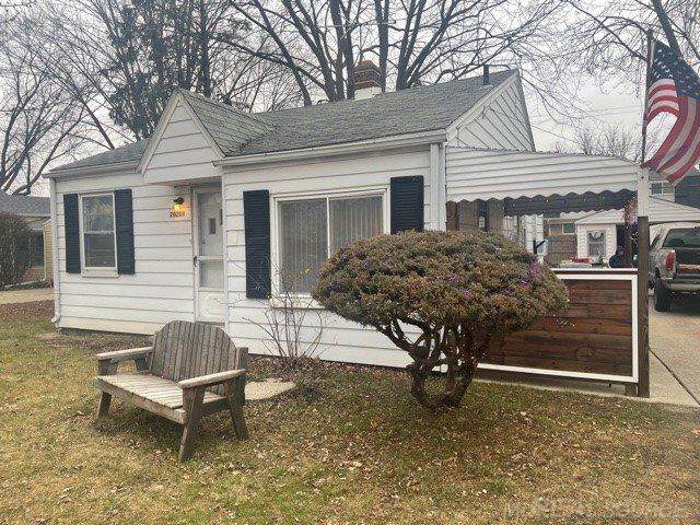 20209 Parkside St. - Photo 1