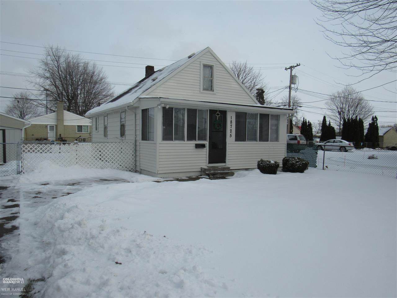 18725 Eastland St. - Photo 1