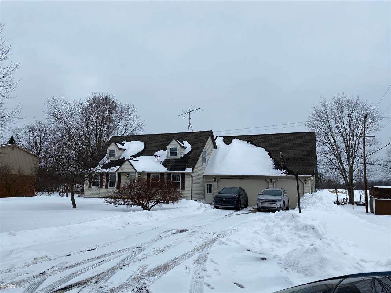 5436 Van Dyke - Photo 1
