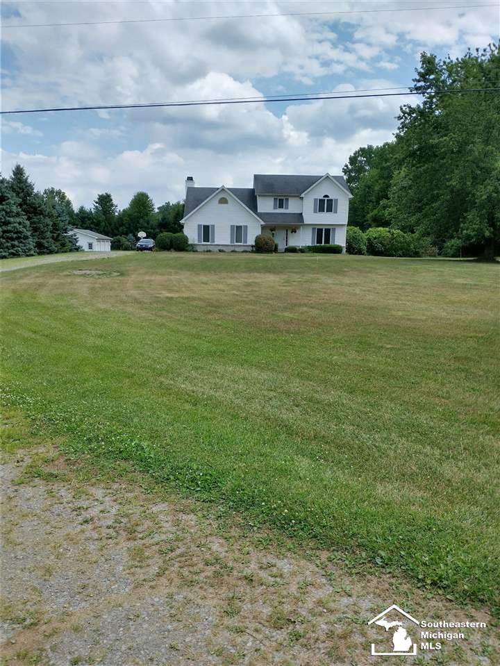 12066 Secor - Photo 1