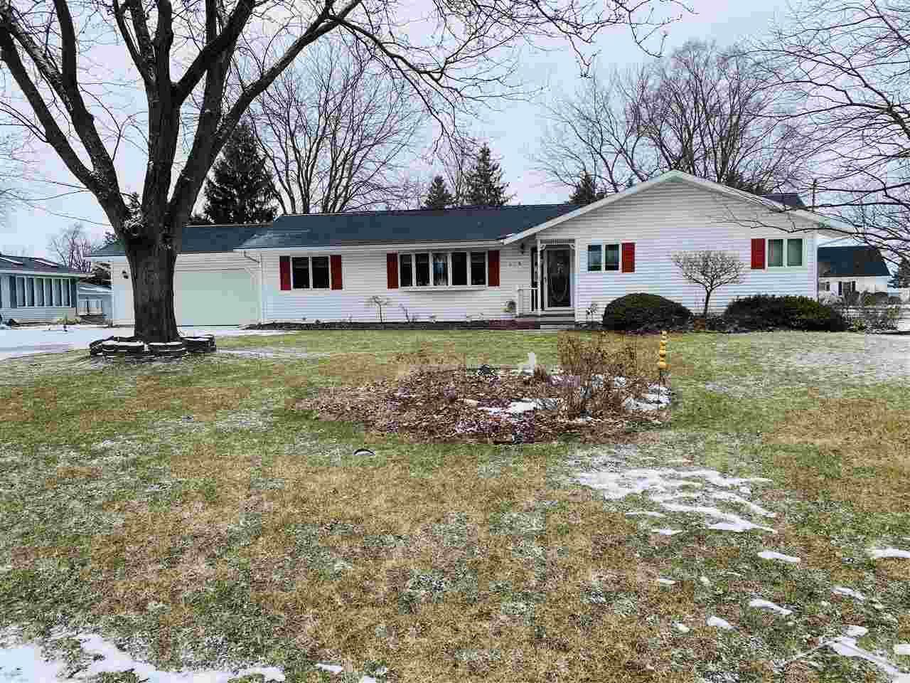 219 Sandridge - Photo 1