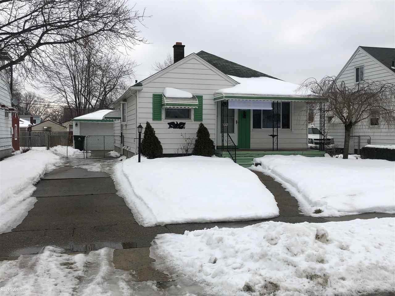 25280 Fern - Photo 1