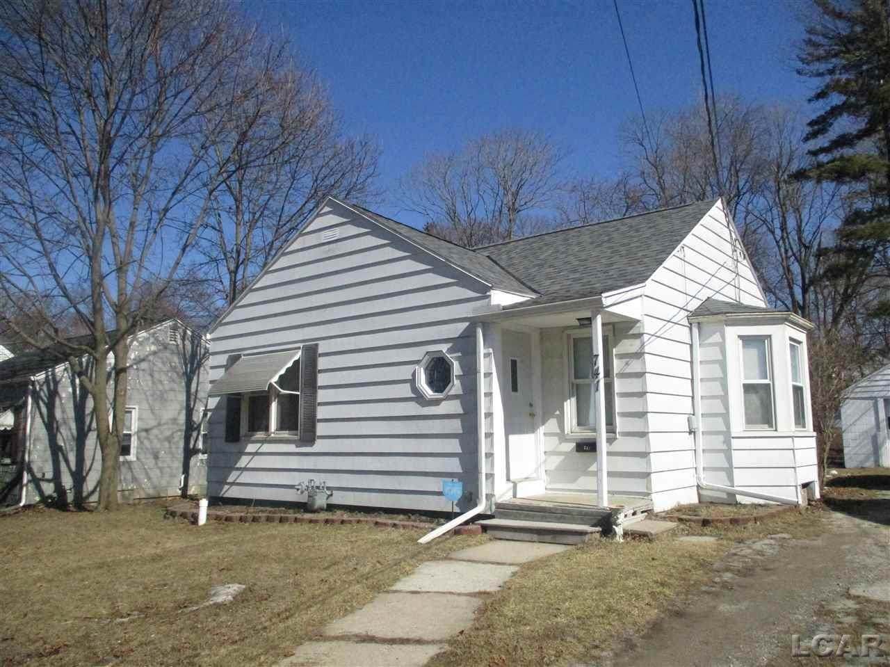 741 Dennis Street - Photo 1
