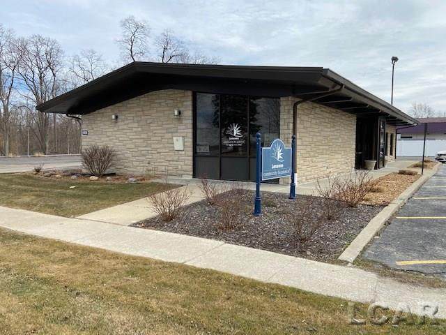 606 Evans - Photo 1