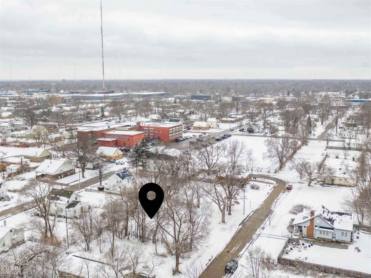 21043 Parkside - Photo 1