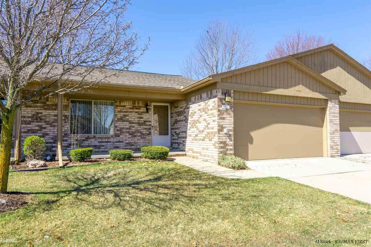 41505 Clinton Grove - Photo 1