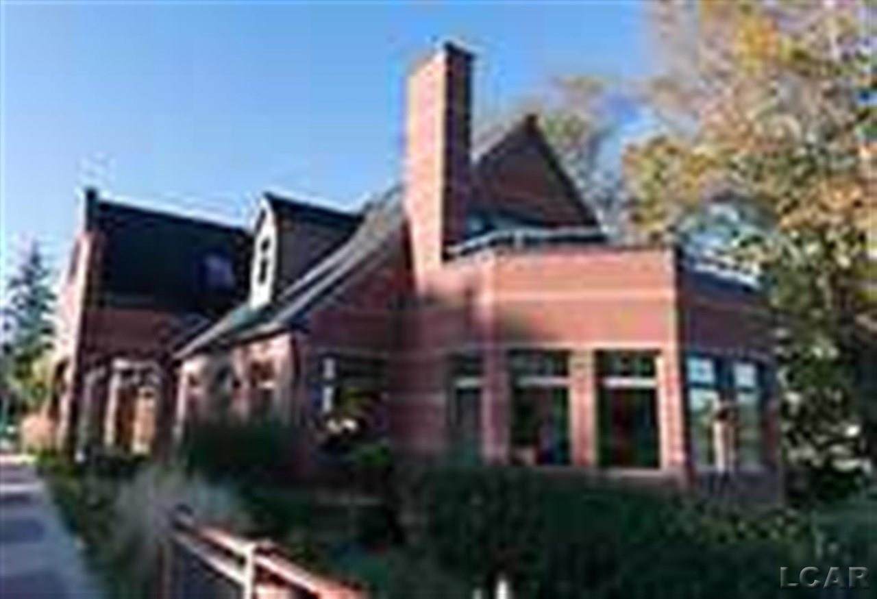 105 Brown - Photo 1