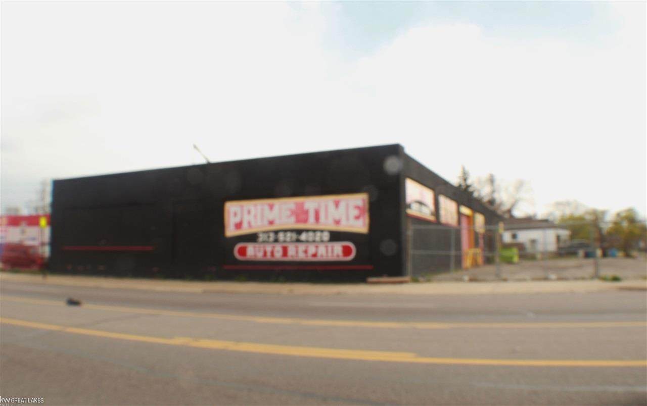 13510 E 7 Mile Rd - Photo 1