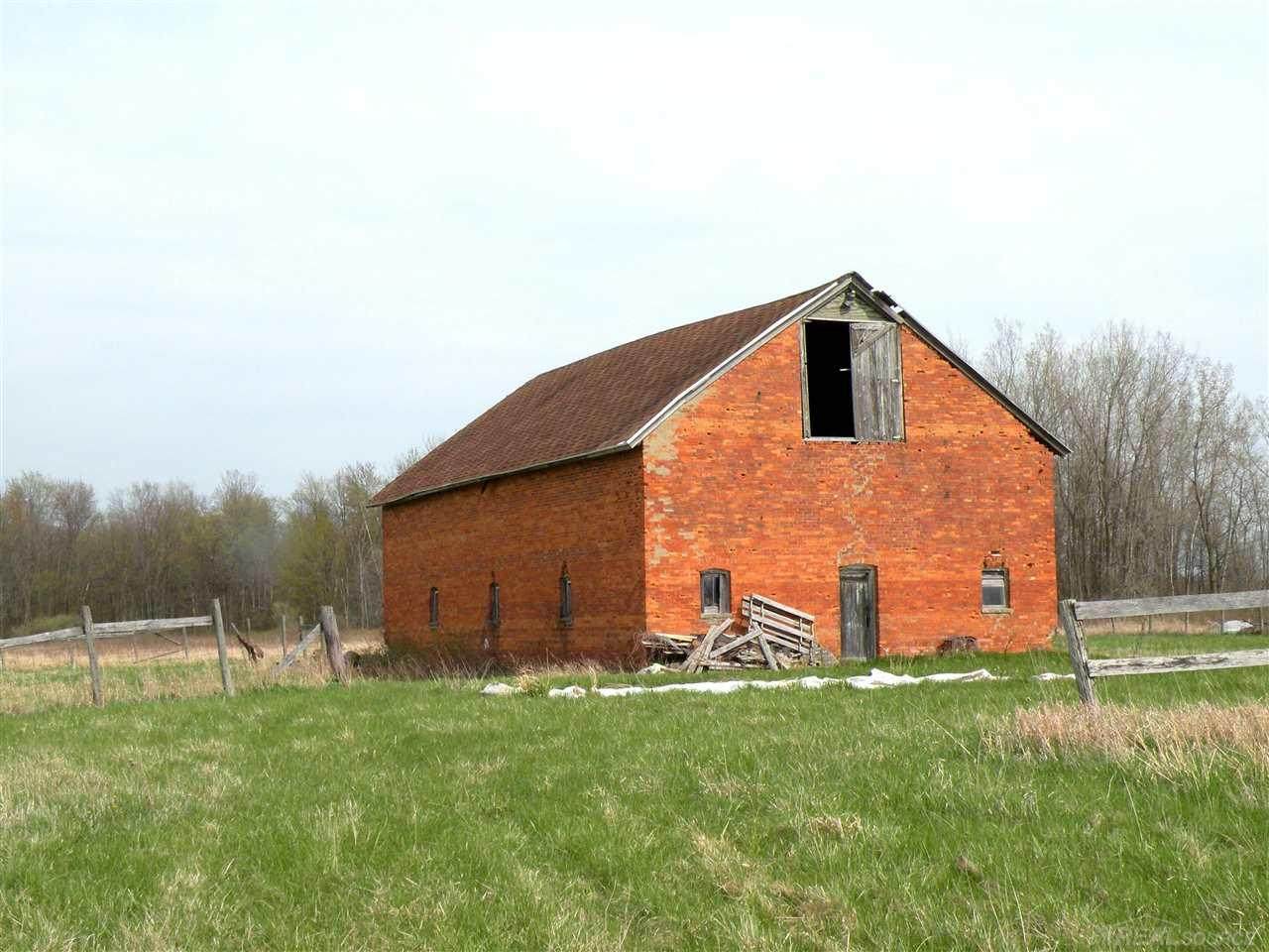8674 Silverwood - Photo 1