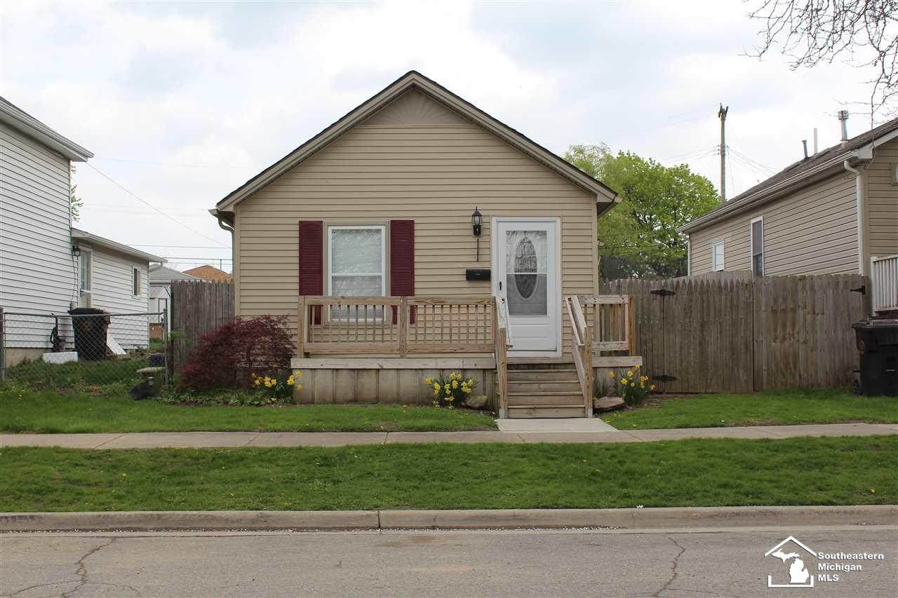 2749 5th - Photo 1