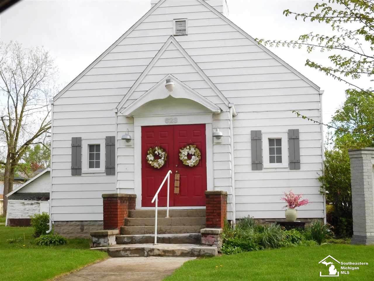 623 Elm - Photo 1