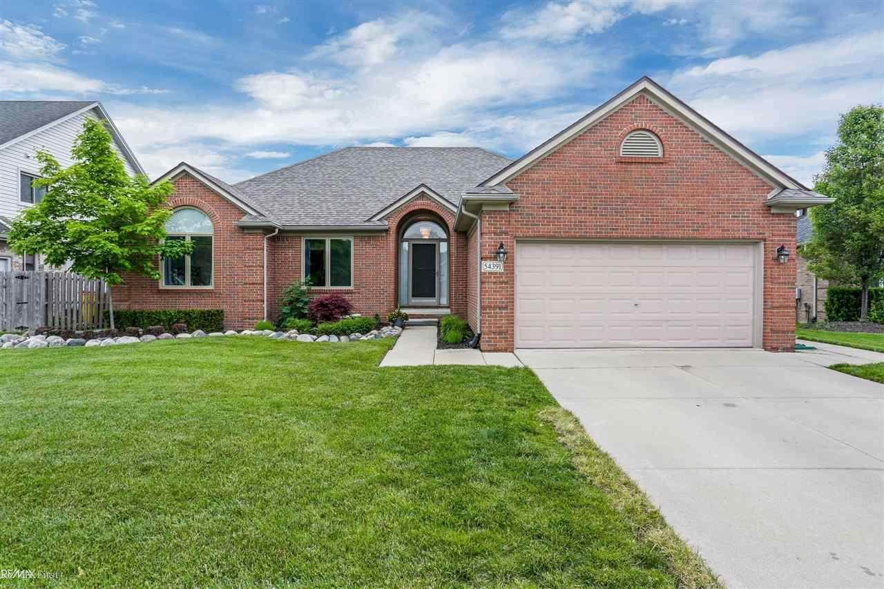 54391 Maple Leaf Dr - Photo 1