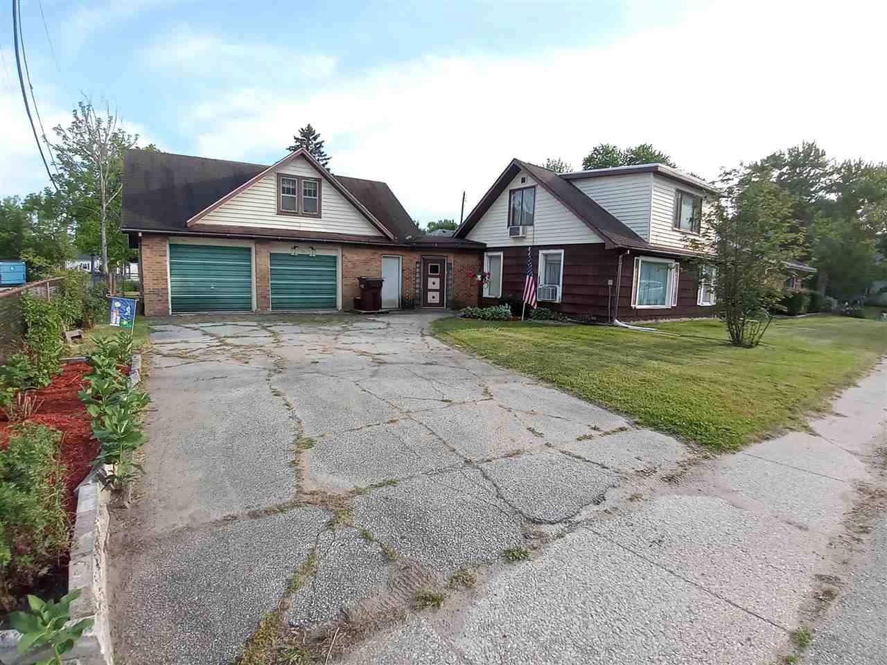 521 2nd Street - Photo 1