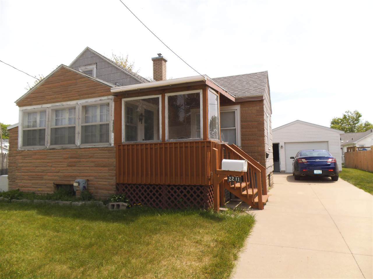 2211 Fitzhugh - Photo 1
