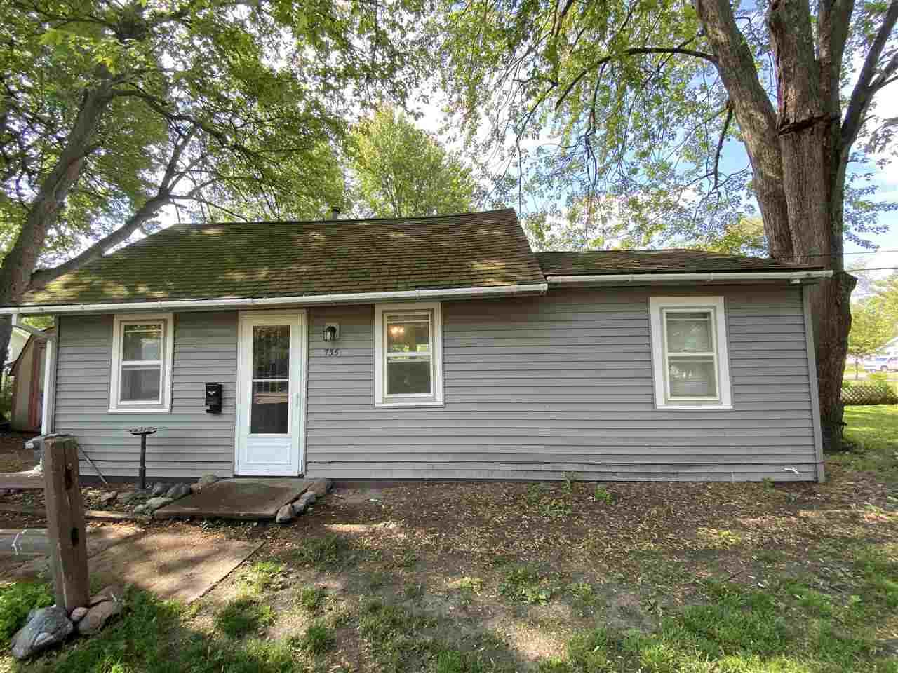 735 Grace - Photo 1