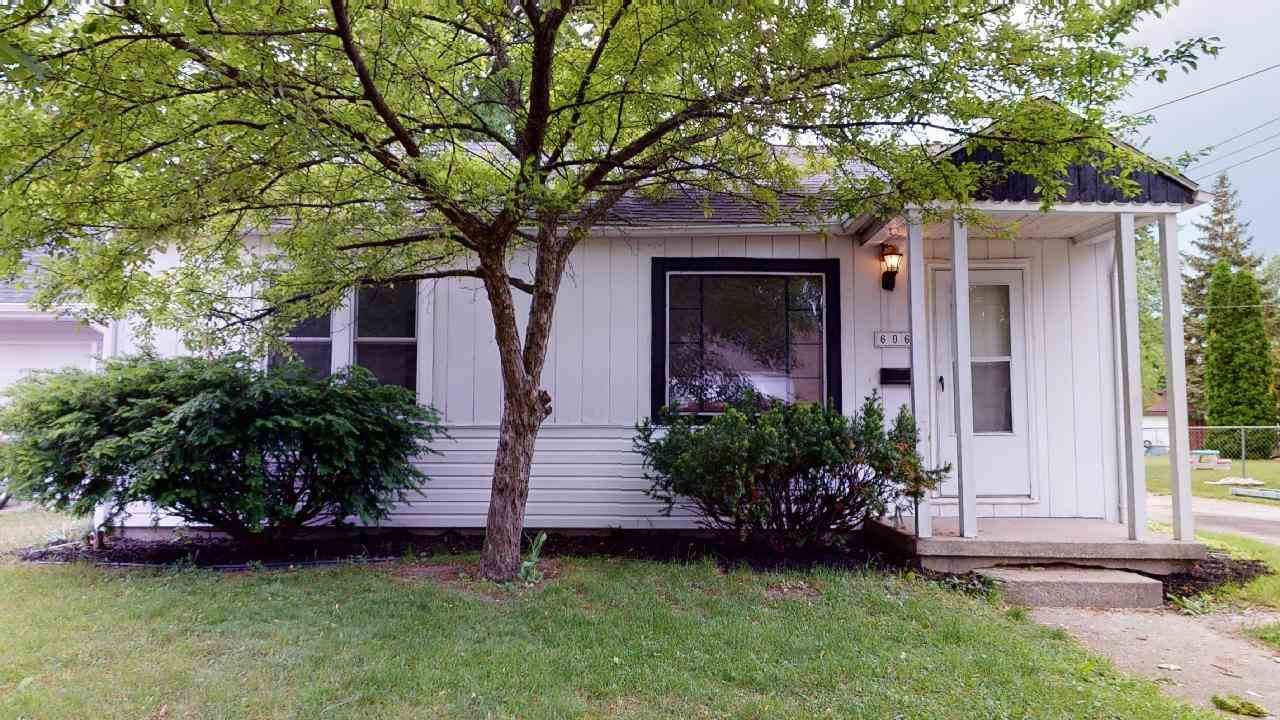 606 Hart Street - Photo 1