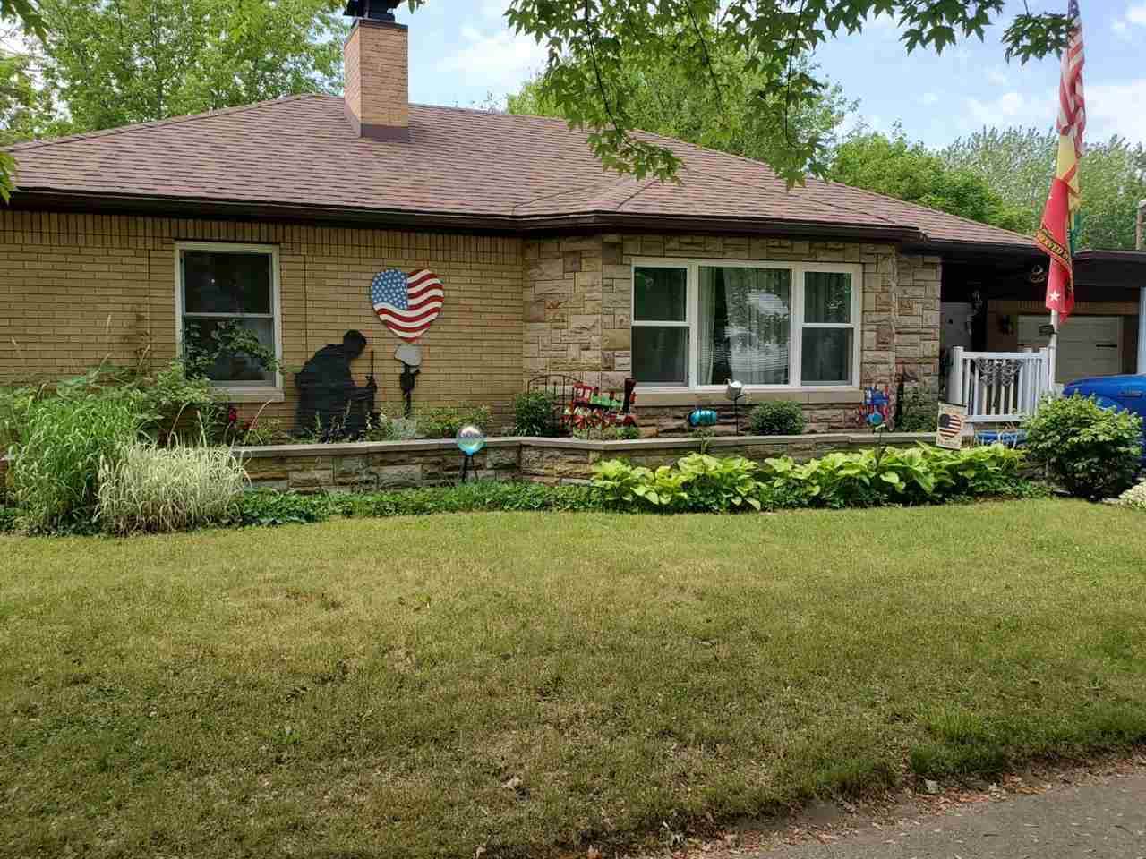 708 Raymond - Photo 1