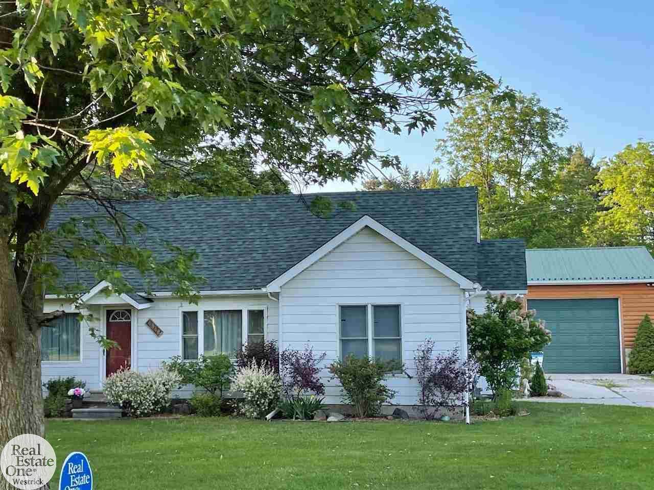 4948 Lapeer - Photo 1