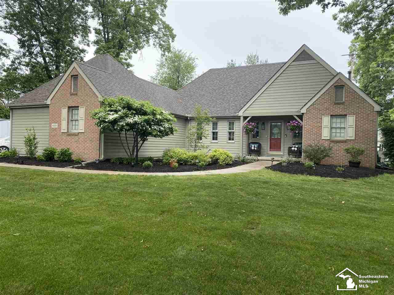4100 Sterns - Photo 1