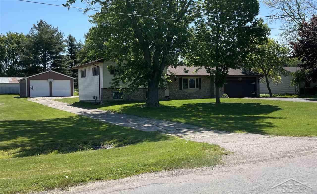 4970 Lone - Photo 1