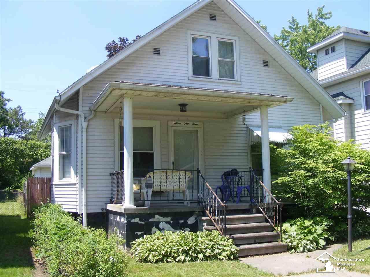 329 Riverview - Photo 1