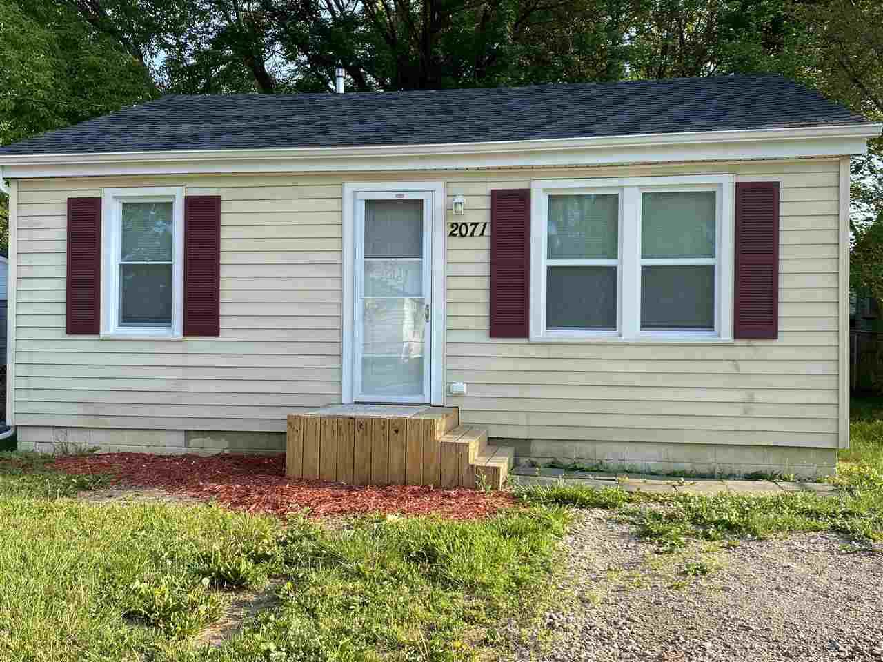 2071 Buder - Photo 1