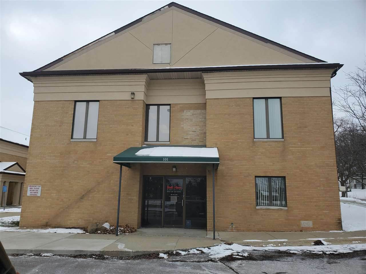 67150 Van Dyke - Photo 1