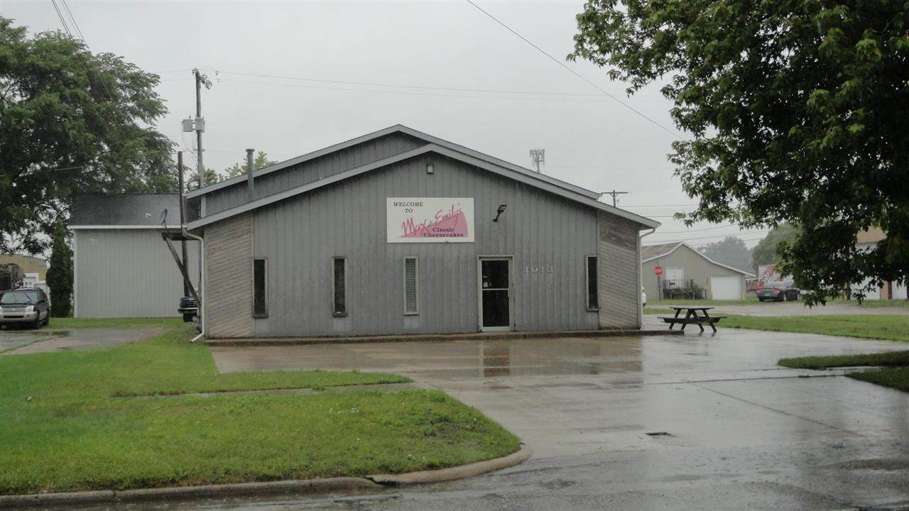 1013 Fancher Street - Photo 1