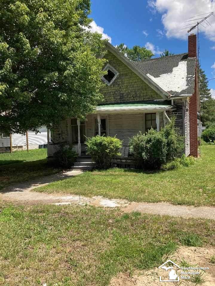 323 Saline - Photo 1