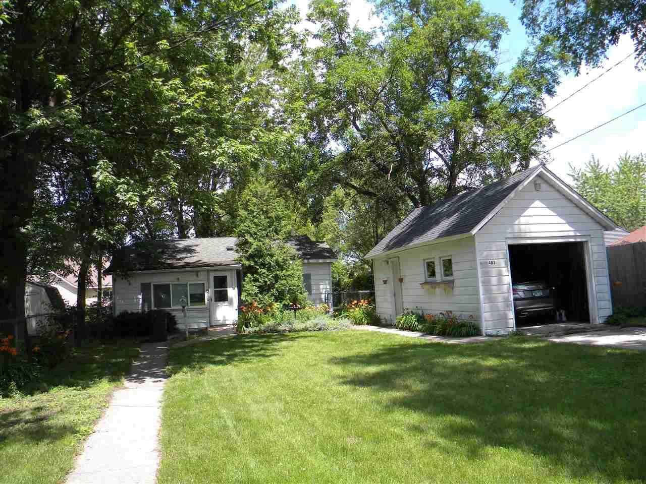 403 Fisher - Photo 1