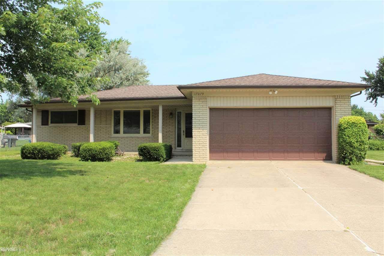 17079 Tremlett - Photo 1