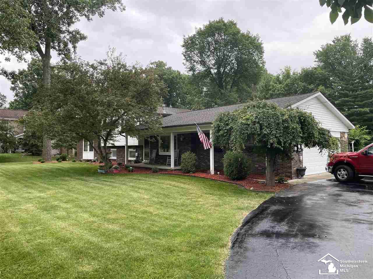8695 Stout Ave - Photo 1