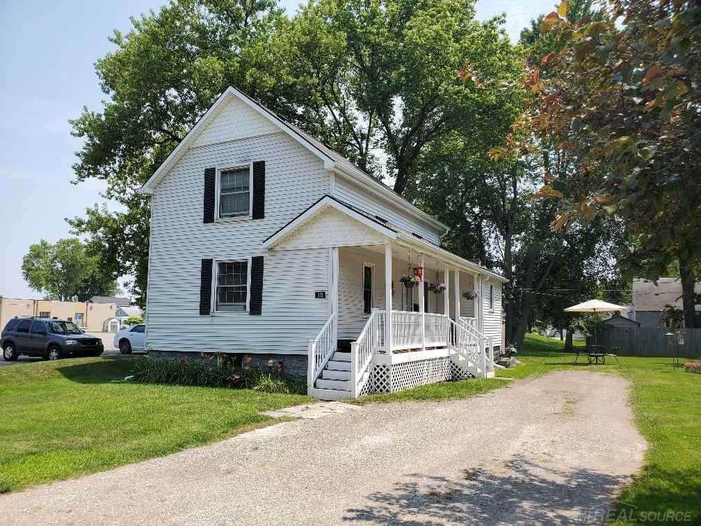 301 Campbell - Photo 1