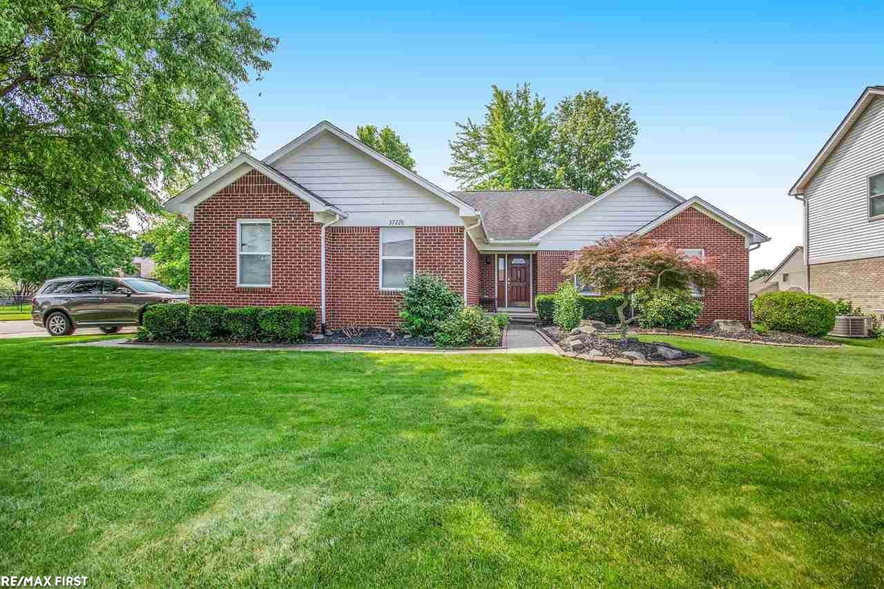 37228 Sienna Oaks Dr - Photo 1