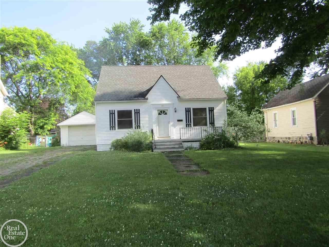 107 2nd - Photo 1