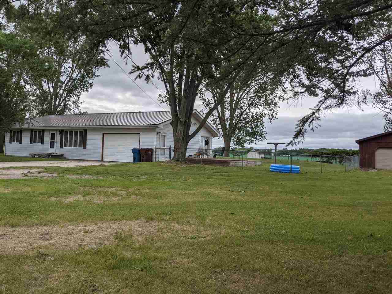 2073 North Boutell - Photo 1