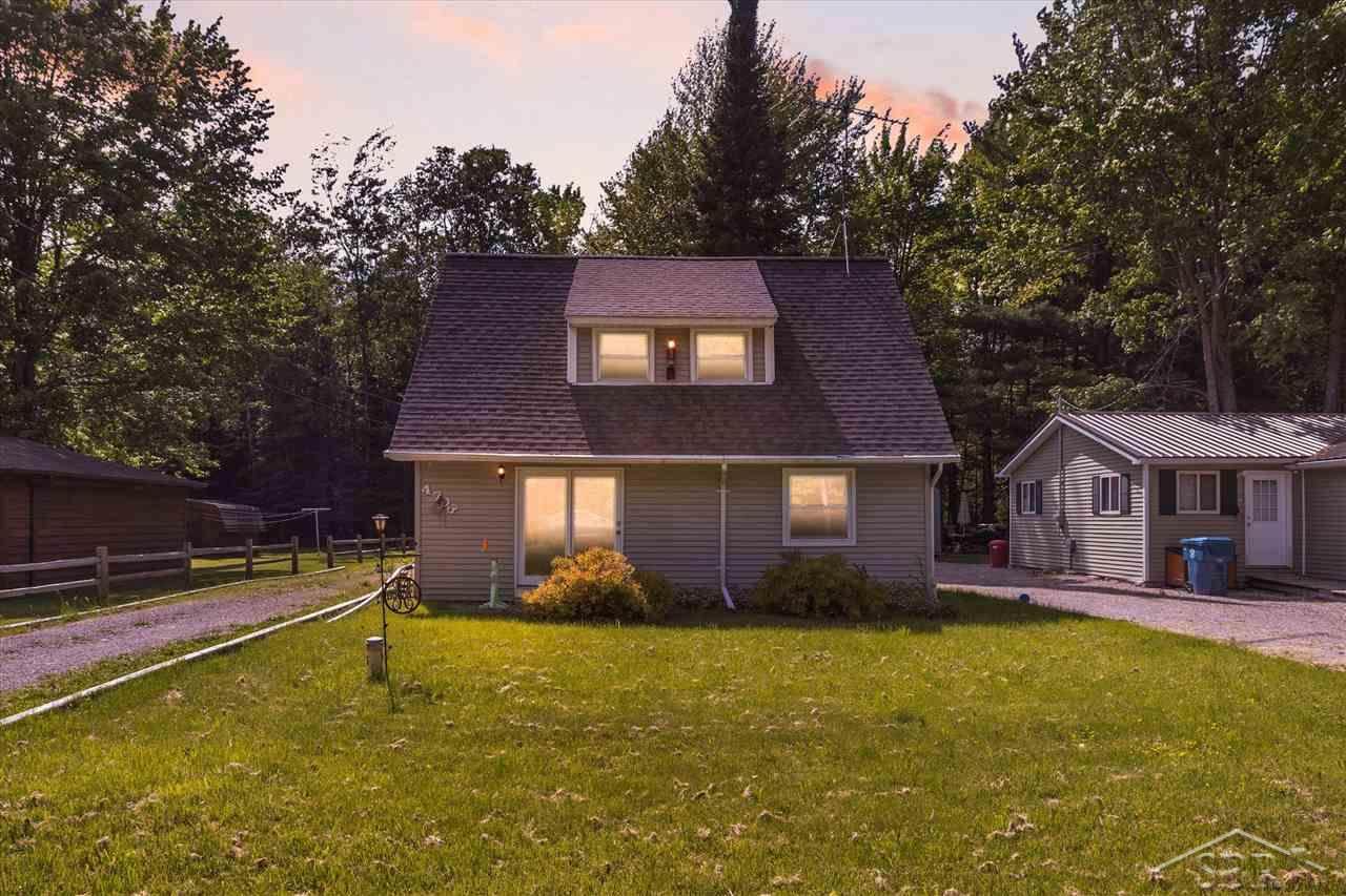 4703 Birchwood - Photo 1