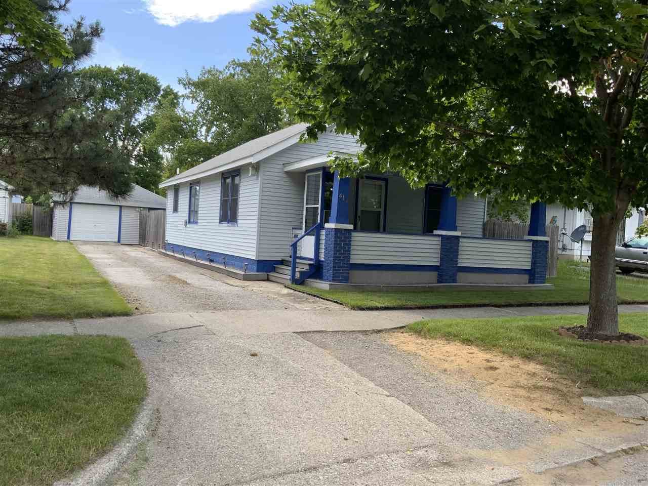 415 Lasalle Street - Photo 1