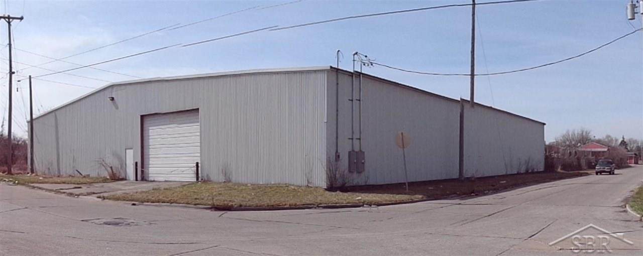 1400 Garey - Photo 1