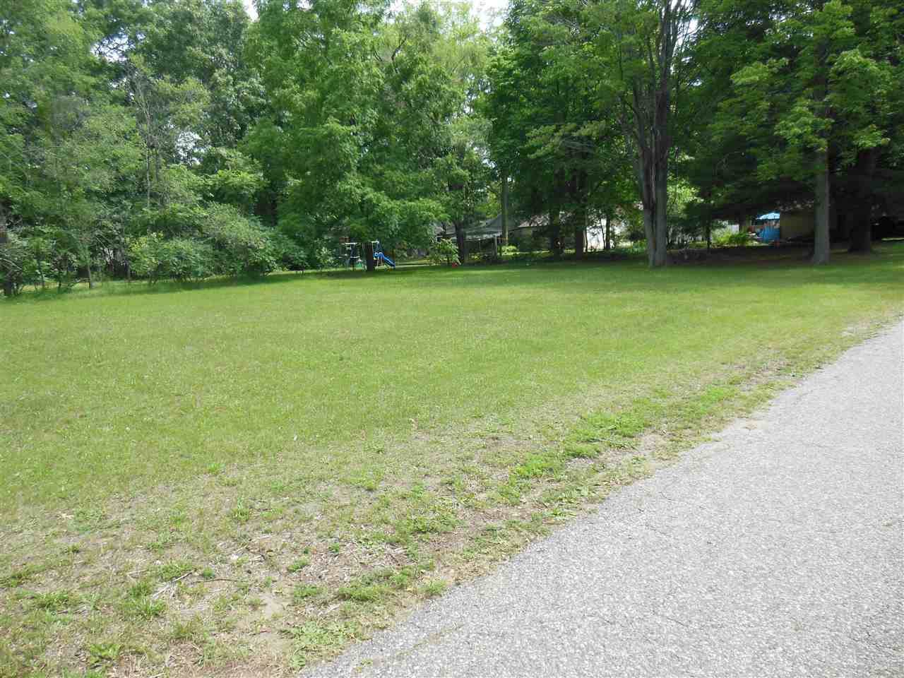 329 Elm - Photo 1
