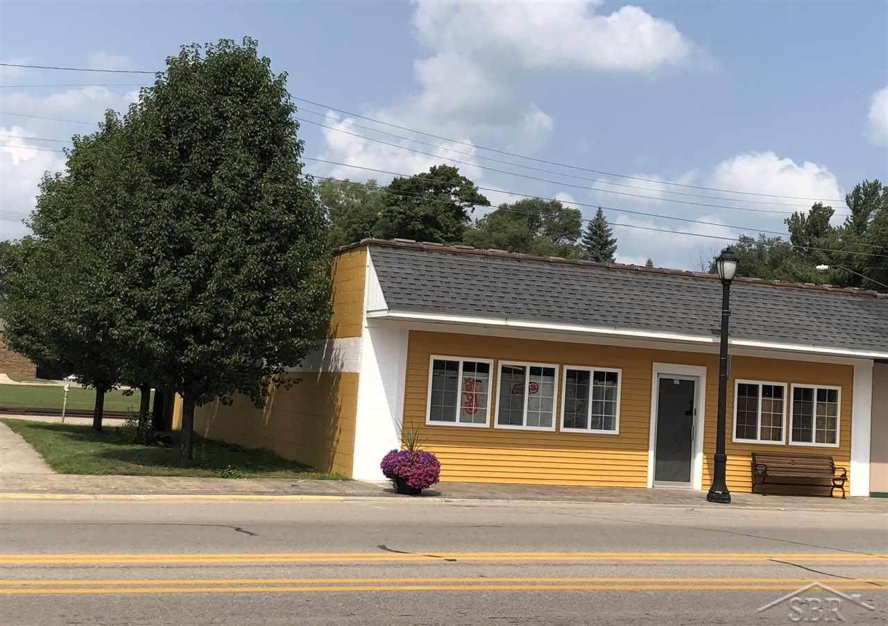 221 Saginaw - Photo 1