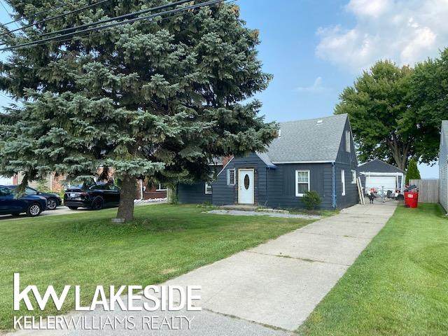 39026 Lakeshore - Photo 1