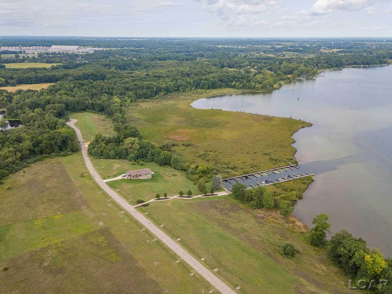 123 Bloomfield Blvd - Photo 1