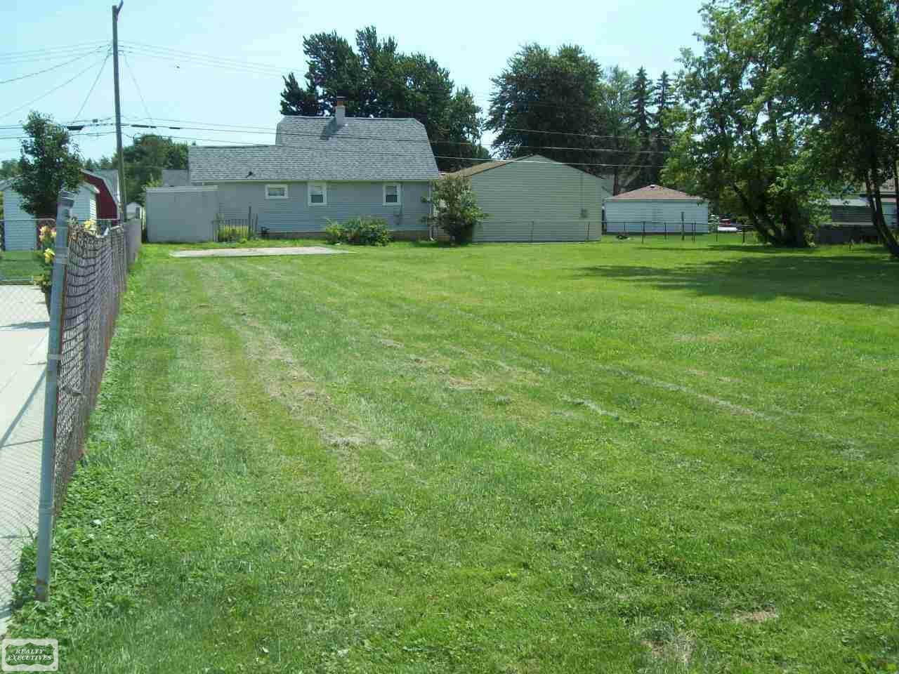 Vacant Belleair - Photo 1