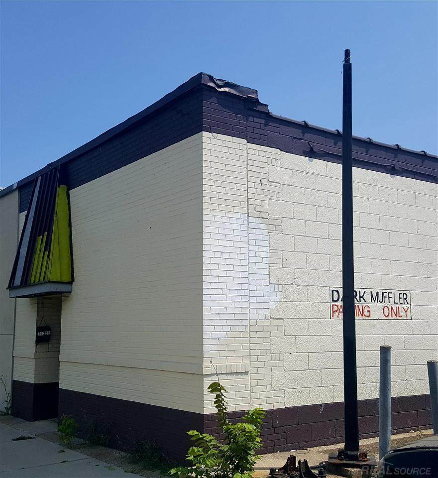 21326 Gratiot - Photo 1