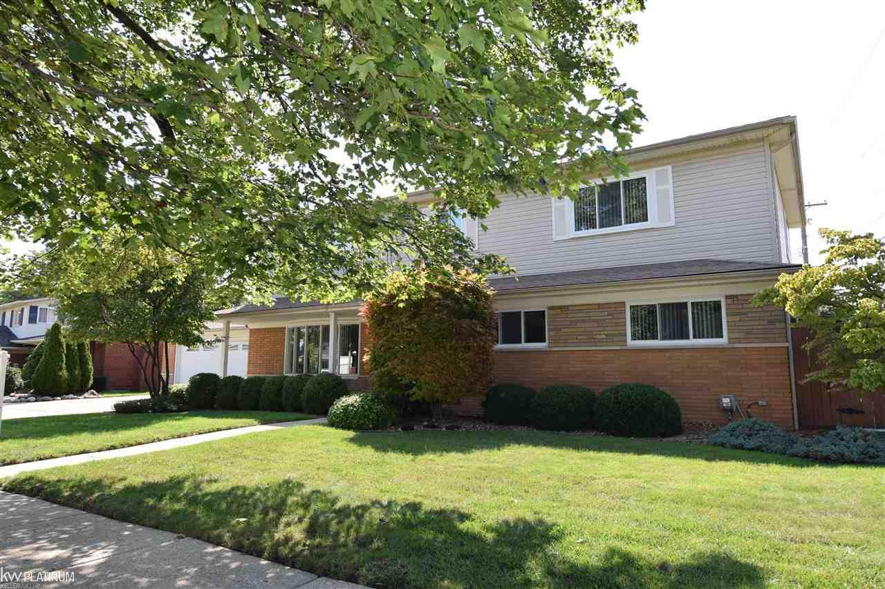 19230 Rockport St - Photo 1